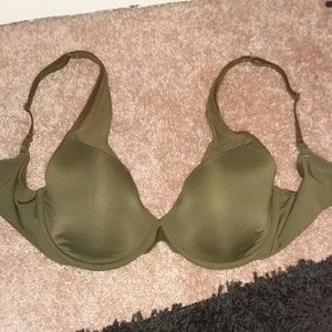 Victoria Secret body demi bra